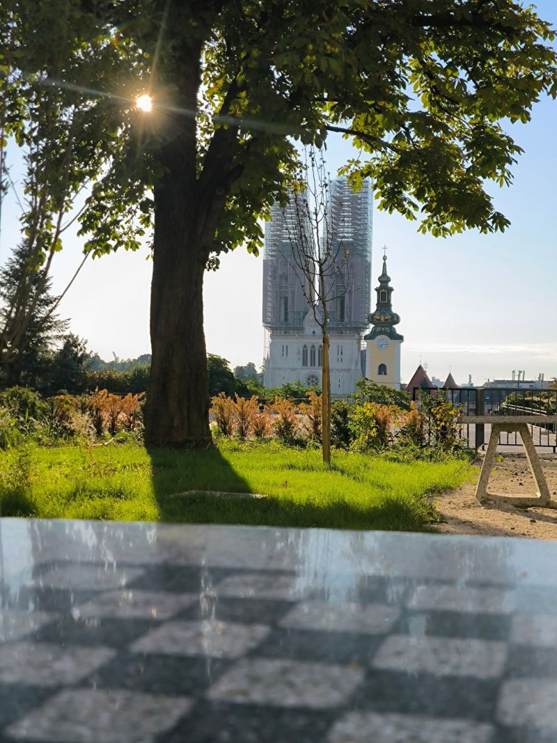 Gornji grad. Jutro na Gradecu (Strossmayerovo šetalište)